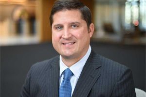 CIO 加强技术战略以支持混合工作：升级和改进-数字化转型网www.szhzxw.cn