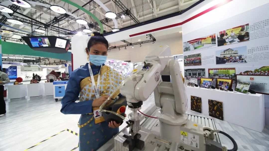 2023第七届世界智能大会动态：高水平开放平台推动人工智能国际合作