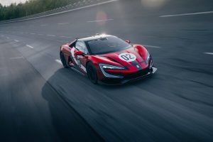 见证历史，佳通轮胎与仰望汽车共铸极速传奇—数字化转型网www.szhzxw.cn