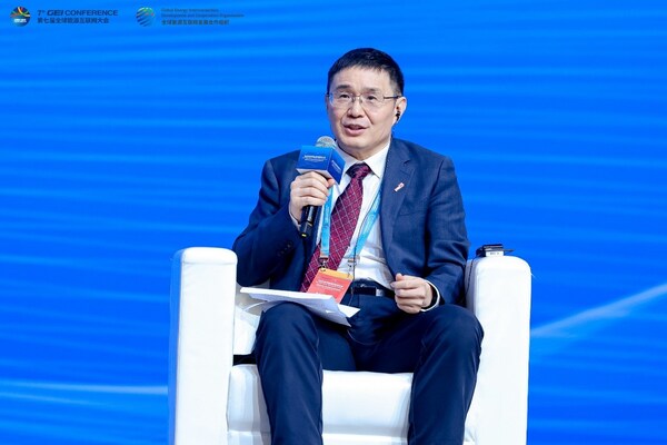 钟宝申出席全球能源互联网大会：以光伏技术与全球合作支撑能源公平转型—数字化转型网www.szhzxw.cn