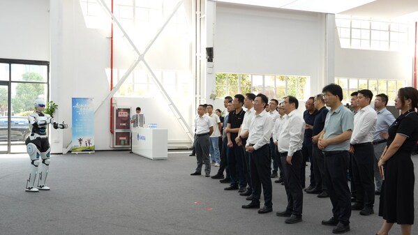 国家工信部装备一司及人才交流中心领导调研奇瑞墨甲机器人：肯定车企引领的具身智能创新路径—数字化转型网www.szhzxw.cn