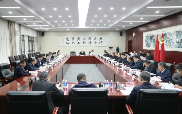 嘉必优董事长易德伟出席工信部第十二次中小企业圆桌会议，建言生物制造产业高质量发展——数字化转型网www.szhzxw.cn