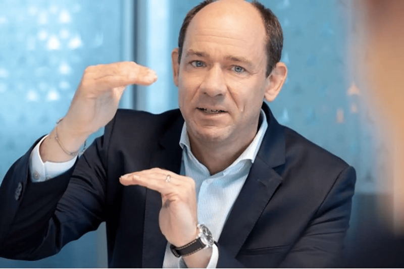 梅赛德斯·奔驰集团首席信息官（CIO）Jan Brecht：人工智能是梅赛德斯-奔驰数字化转型所需的推动力