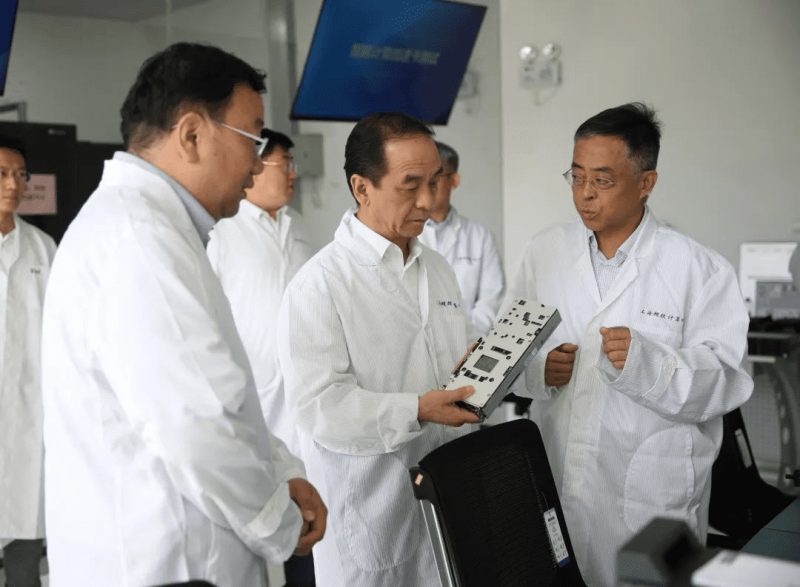 坚持党建引领，加快推进高水平超算中心建设