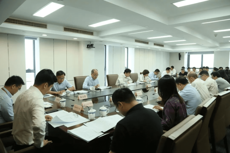 项目为王抓投资 招商引资和重大产业项目季度工作例会召开