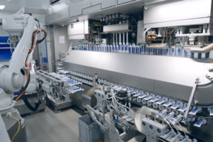 灯塔工厂案例集|云南白药智慧工厂：全球首座中医药健康品灯塔工厂的数智化转型之路——数智化转型网www.szhzxw.cn