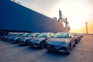 企业出海案例|比亚迪：2218亿海外营收背后的全球化进击——数智化转型网www.szhzxw.cn