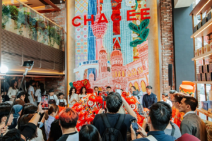 企业出海案例集|霸王茶姬：海外GMV增长84.6%，中国茶饮的全球化筑基之路——数智化转型网www.szhzxw.cn