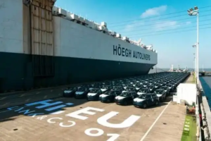 企业出海案例|吉利汽车：轻资产出海新范式，75万辆目标的底层逻辑——数智化转型网www.szhzxw.cn