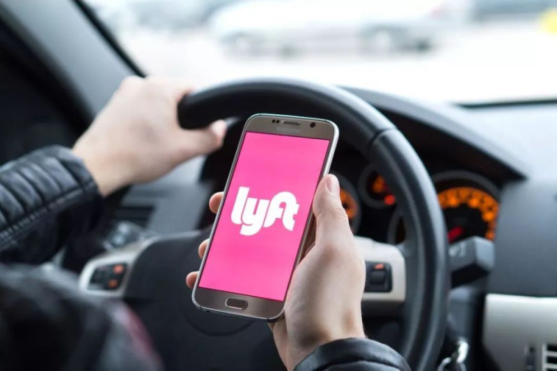 人工智能案例｜Lyft：与 Anthropic 合作 Claude 智能体与司机收益助手——数智化转型网www.szhzxw.cn