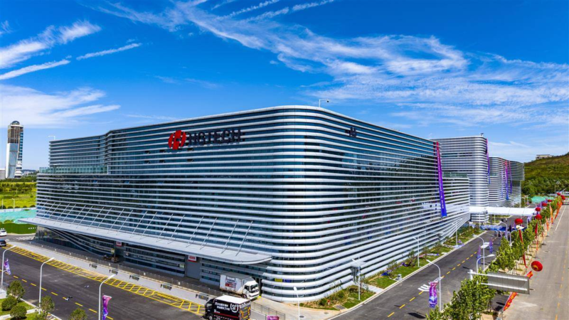 华工科技：AI赋能的激光智能装备与光通信器件智能制造——数智化转型网www.szhzxw.cn